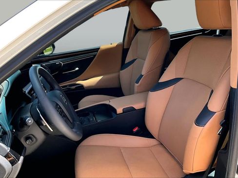 Used 2023 Lexus ES 350 w/ Premium Package FWD image 8