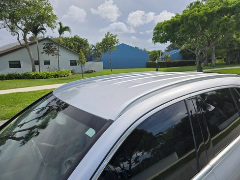 Used 2019 Mercedes-Benz GLC 300 w/ Premium Package image 15