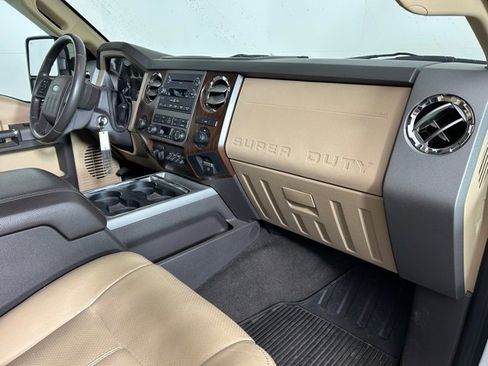 Used 2012 Ford F350 Lariat w/ Lariat Interior Pkg image 9