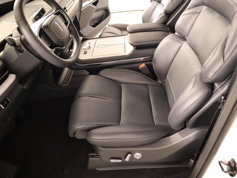 New 2025 Lincoln Navigator Reserve w/ Jet Appearance Package image 11