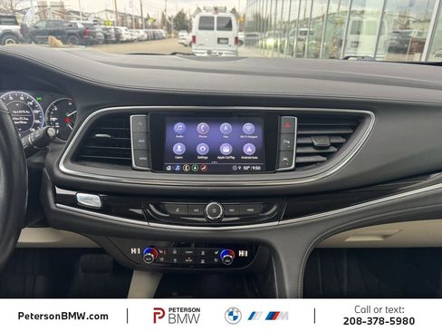 Used 2022 Buick Enclave Avenir w/ Avenir Technology Package image 10