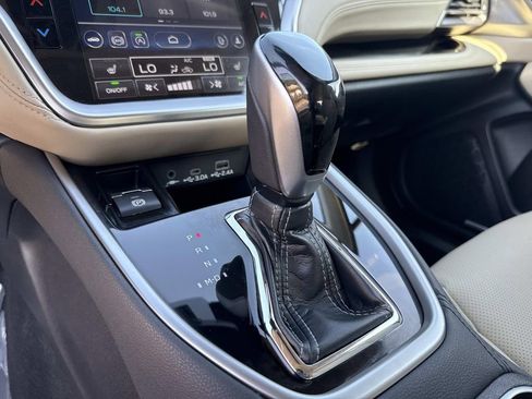 Used 2025 Subaru Legacy Limited w/ Popular Package #3 image 35