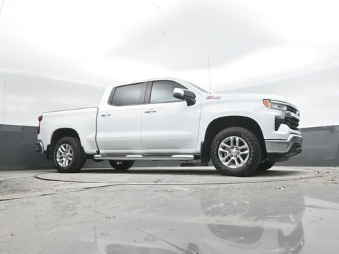 Used 2025 Chevrolet Silverado 1500 LT image 28