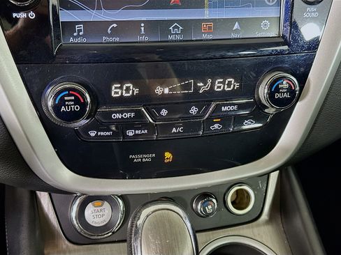 Used 2016 Nissan Murano Platinum w/ Platinum Technology Package FWD image 24