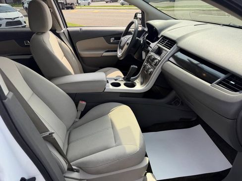 Used 2014 Ford Edge SE w/ Equipment Group 101A AWD/4WD image 18
