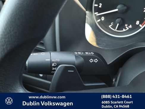 Used 2023 Nissan Rogue SV image 21