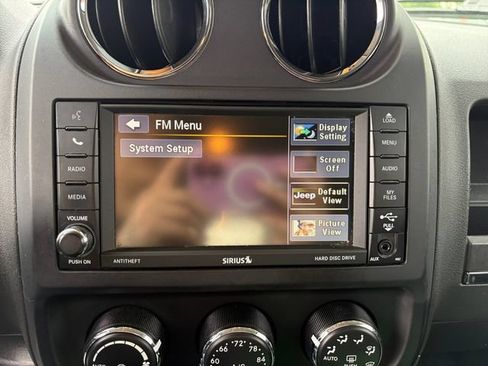 Used 2017 Jeep Patriot High Altitude AWD/4WD image 24