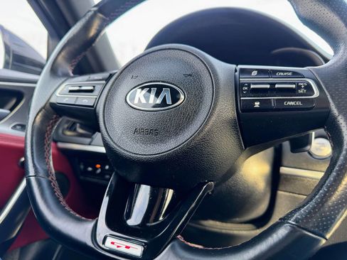 Used 2018 Kia Stinger GT2 image 34