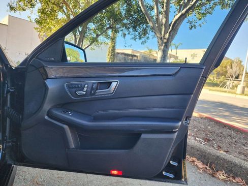 Used 2014 Mercedes-Benz E 350 E 350 Sport 4dr Sedan image 37