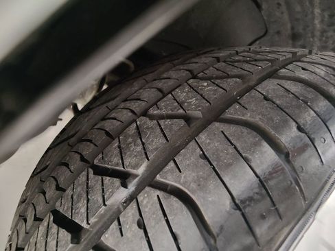 Used 2007 Pontiac Solstice Convertible w/ Premium Package image 16