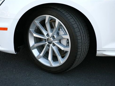 Used 2019 Audi A4 2.0T Premium Plus w/ Premium Plus Package AWD/4WD image 3