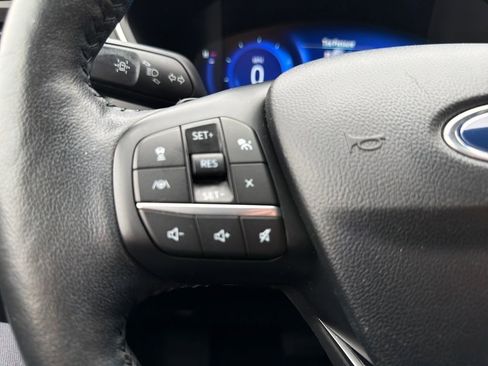 Used 2020 Ford Escape Titanium image 25