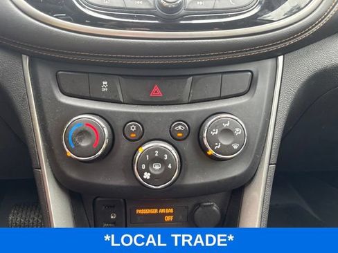 Used 2018 Chevrolet Trax LT FWD image 10