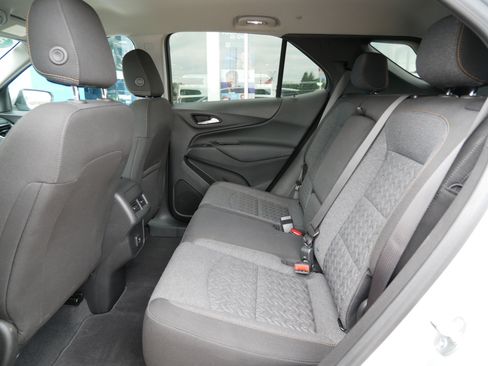 Certified 2022 Chevrolet Equinox LT AWD/4WD image 9