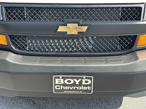 New 2026 Chevrolet Express 2500 RWD image 27