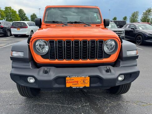 Used 2025 Jeep Wrangler Sport AWD/4WD image 8