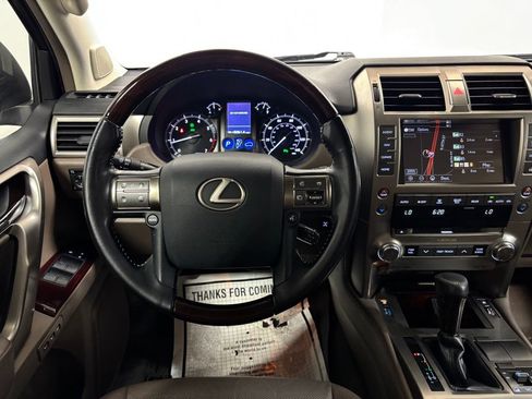 Used 2018 Lexus GX 460 Premium w/ Premium Package AWD/4WD image 23