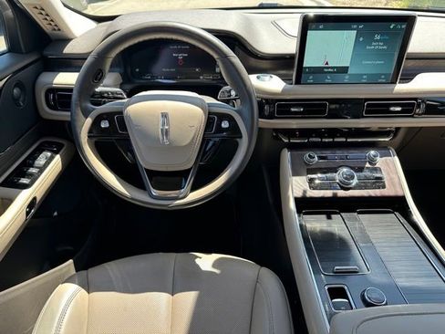 Used 2022 Lincoln Aviator Reserve w/ Elements Package Plus AWD/4WD image 20
