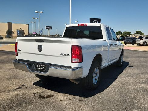 Used 2024 RAM 1500 Classic SLT AWD/4WD image 5