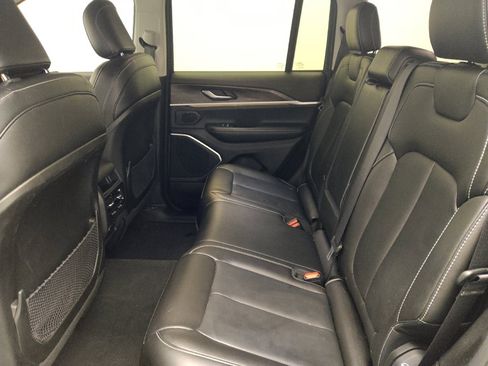 Used 2022 Jeep Grand Cherokee Limited 4xe image 18