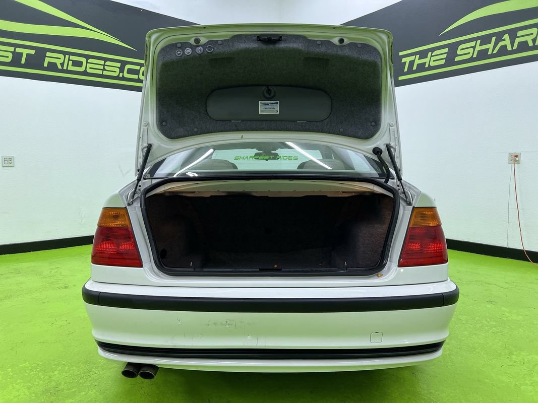 Used 2000 BMW 328i Sedan RWD image 9