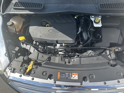 Used 2017 Ford Escape SE FWD image 32