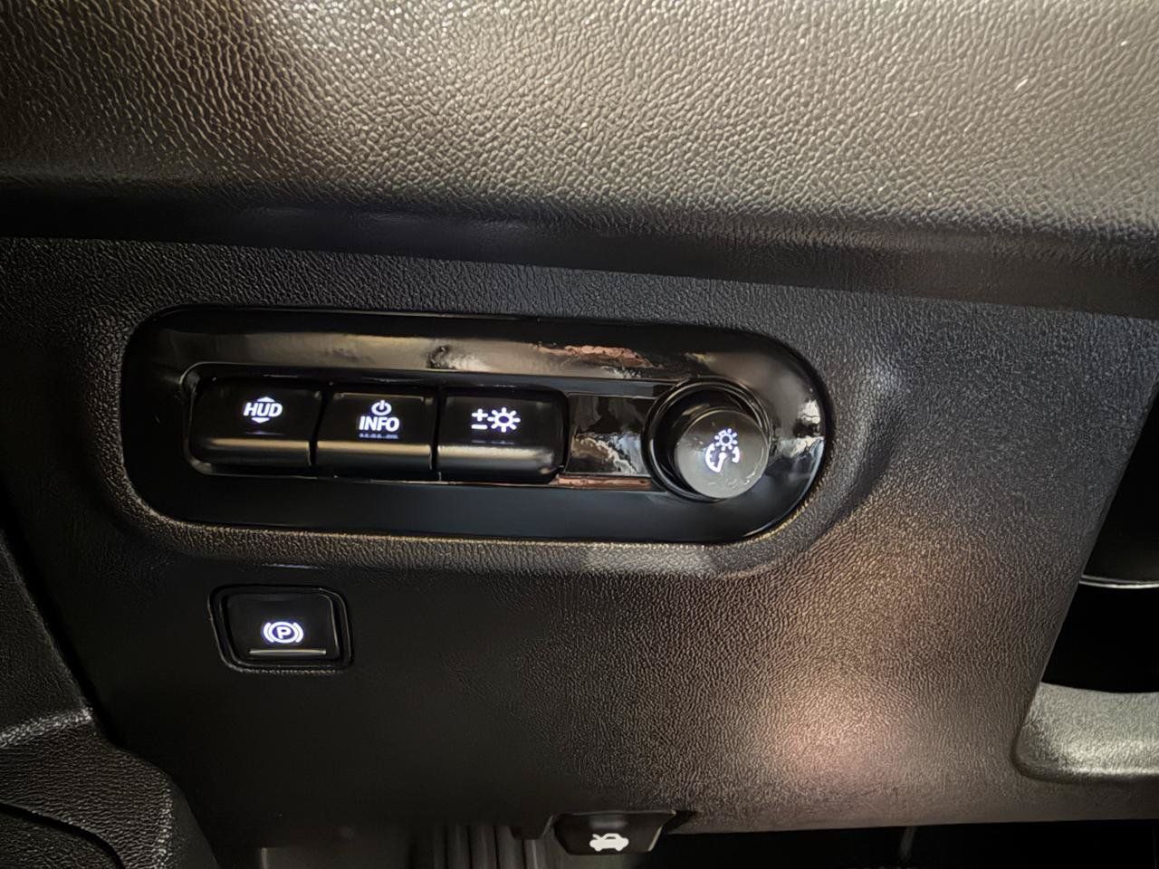 Used 2022 GMC Terrain AT4 w/ Tech Package AWD/4WD image 20