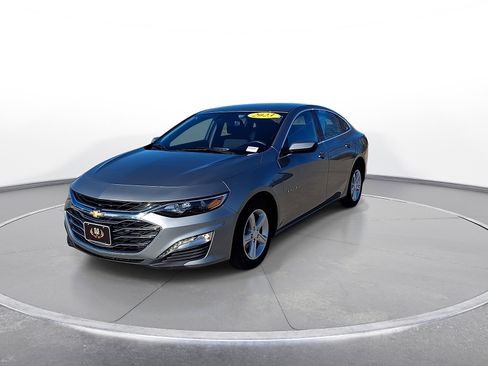 Used 2023 Chevrolet Malibu LT FWD image 3