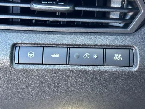 Certified 2025 Nissan Altima 2.5 SL FWD image 11