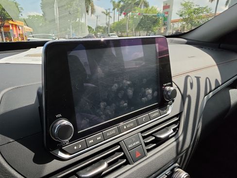 Used 2019 Nissan Altima 2.5 SR w/ SR Premium Package FWD image 19