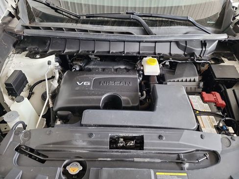 Used 2022 Nissan Pathfinder SV FWD image 43