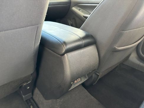 Used 2025 Nissan Altima 2.5 SV FWD image 23