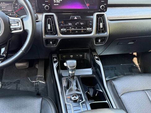 Certified 2023 Kia Sorento S w/ Panoramic Sunroof Package AWD/4WD image 14