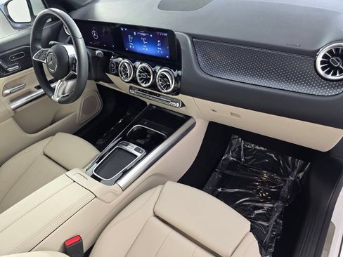 Certified 2024 Mercedes-Benz GLA 250 image 31