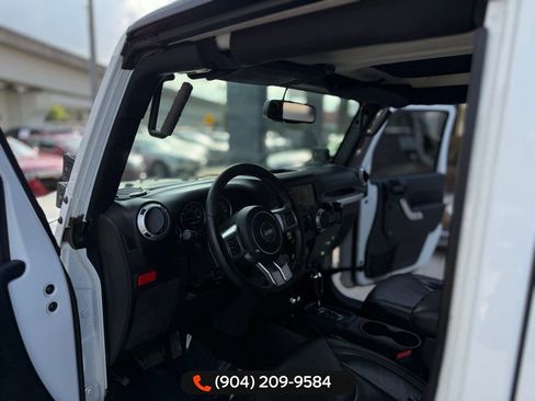 Used 2016 Jeep Wrangler Unlimited Rubicon image 24