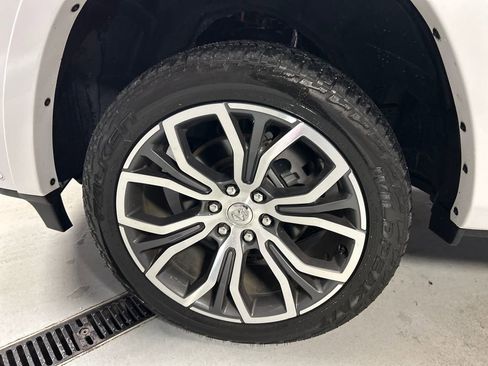 Used 2025 RAM 1500 Tungsten w/ Off Road Group AWD/4WD image 9