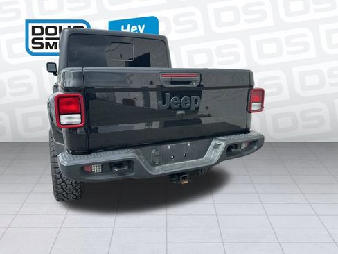 Certified 2022 Jeep Gladiator Sport AWD/4WD image 5