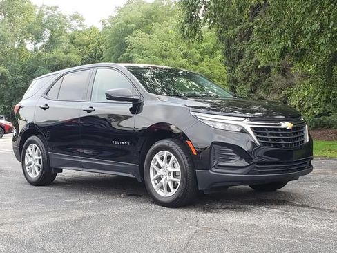 Used 2024 Chevrolet Equinox LS w/ LS Convenience Package AWD/4WD image 1