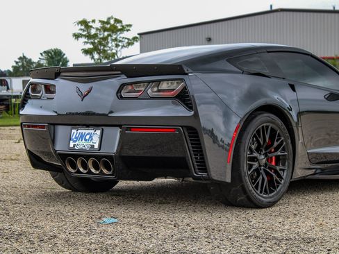 Used 2017 Chevrolet Corvette Z06 RWD image 22