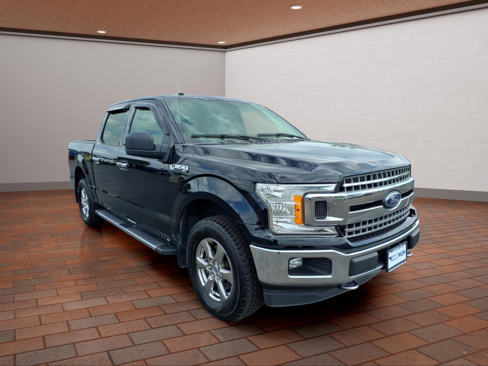 Used 2018 Ford F150 XLT w/ XTR Package AWD/4WD image 2