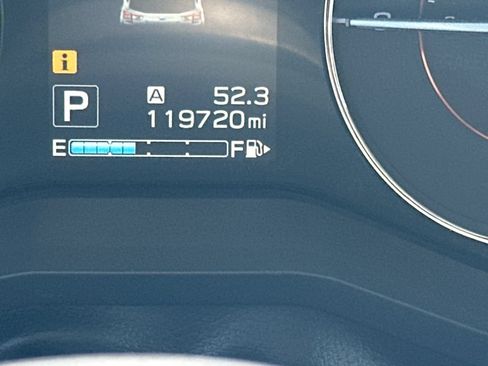 Used 2019 Subaru Crosstrek 2.0i Limited w/ Moonroof Package w/Navigation AWD/4WD image 28