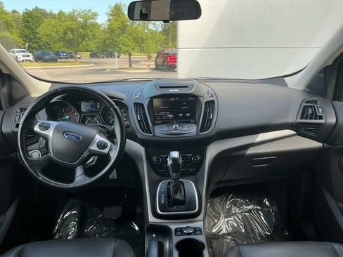 Used 2014 Ford Escape SE w/ Equipment Group 201A FWD image 2