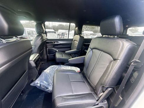 New 2026 Jeep Grand Wagoneer L Limited AWD/4WD image 25