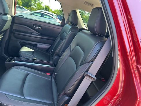 Certified 2023 Nissan Pathfinder SL w/ SL Premium Package FWD image 20