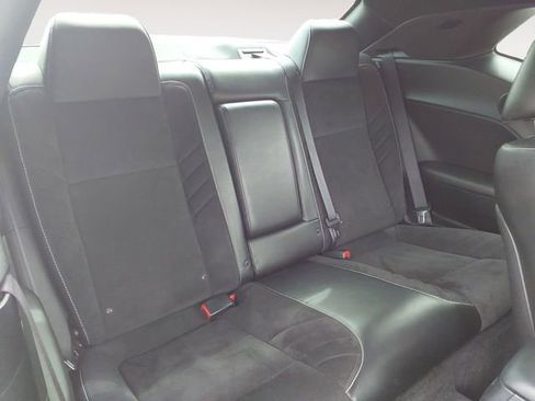Used 2016 Dodge Challenger SRT Hellcat RWD image 13