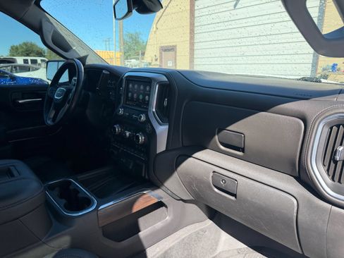 Used 2022 GMC Sierra 1500 SLT w/ SLT Premium Plus Package AWD/4WD image 16