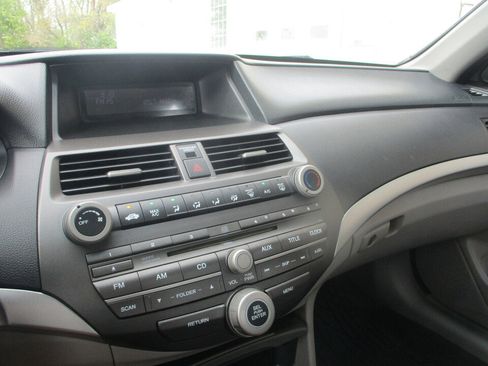 Used 2012 Honda Accord LX image 37