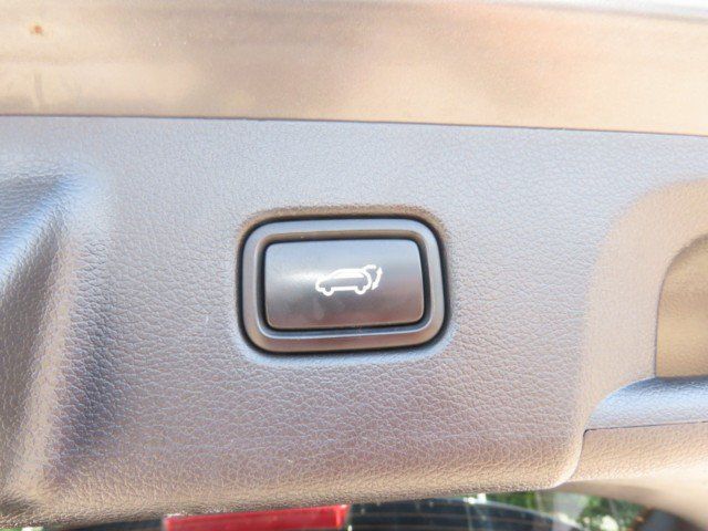 Used 2020 Hyundai Palisade Limited FWD image 13