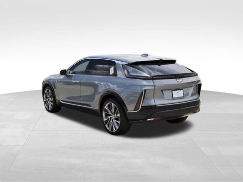 New 2027 Cadillac Lyriq Signature Luxury w/ Nappa Leather Package AWD/4WD image 3