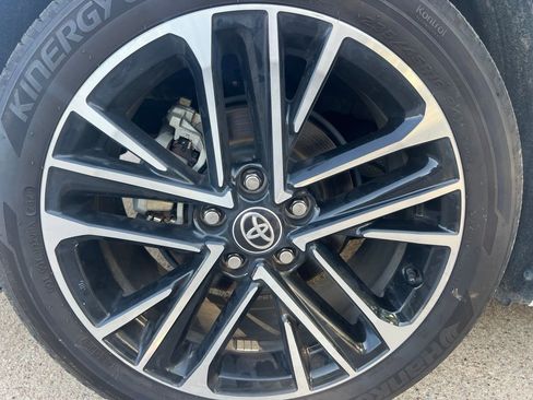 Used 2025 Toyota Camry XLE w/ Premium Package FWD image 19